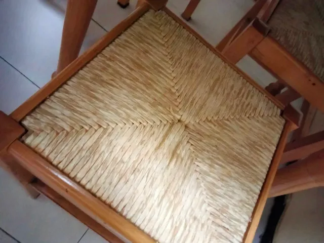 Mesa redonda extensible madera y 4 taburetes