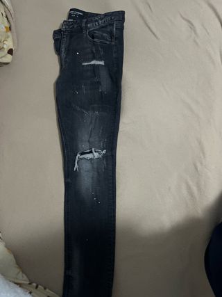 Pantalones vaqueros Supply & Demand desgastados