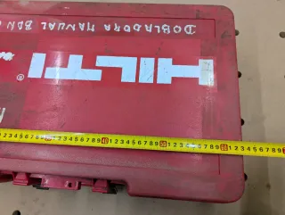 Caja HILTI para máquina dobladora manual