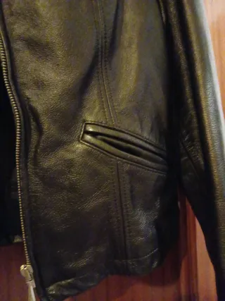 Chaqueta Cuero Benetton Talla M