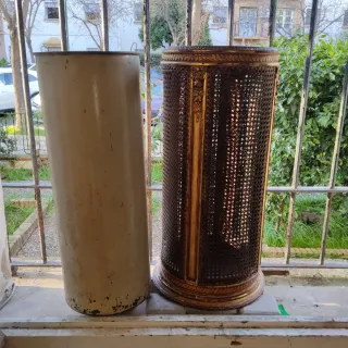 Paragüero de rejilla y madera dorada