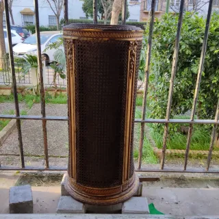 Paragüero de rejilla y madera dorada