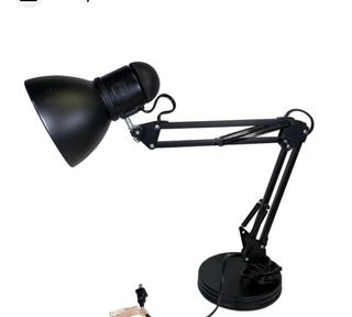 Lámpara de escritorio negra ajustable