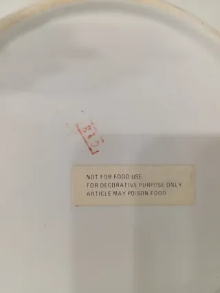 Plato Decorativo Oriental Pintado a Mano