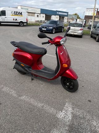 Vespa ET2