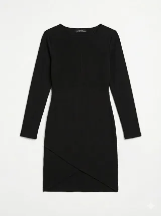 Vestido negro Bershka manga larga