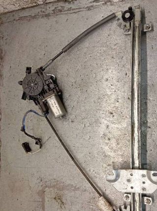 Elevalunas del izq 807012x005 nissan terrano 43781