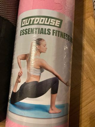 Esterillas yoga  se venden por separado 15 cada