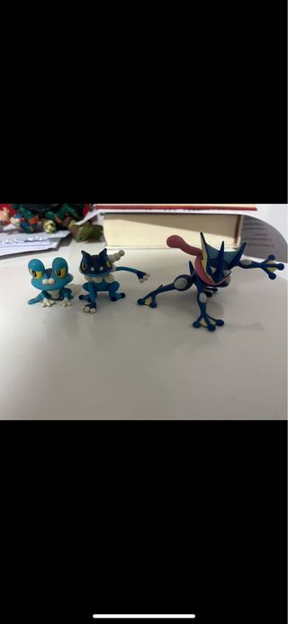 Figuras Pokémon: Froakie, Frogadier, Greninja