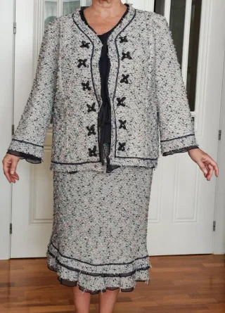 Traje de falda de JAVALOY