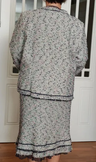 Traje de falda de JAVALOY