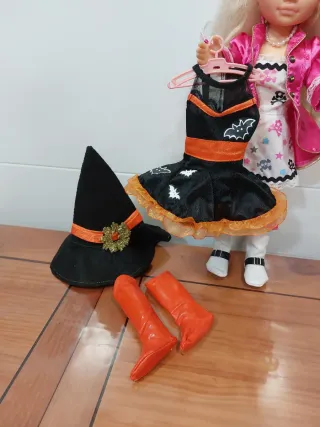 Disfraces de Nancy : Pirata, Bruja y Princesa.