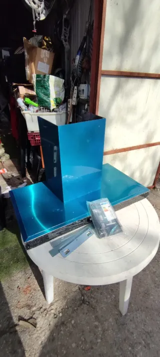 Campana extractora Cecotec