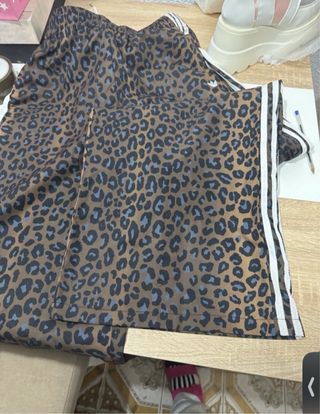 Adidas Shorts Estampado Leopardo