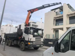 Servicios camion pluma grúa empresas y particulare