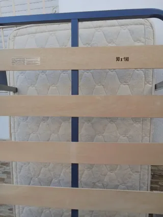 Somier 90x190 con patas y colchon