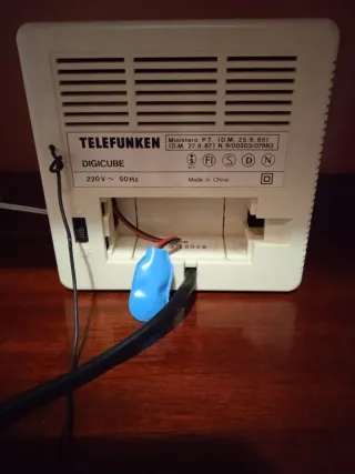 Radio Reloj Despertador Telefunken