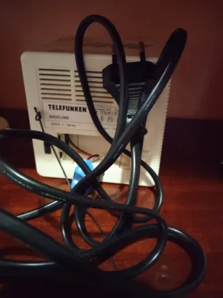 Radio Reloj Despertador Telefunken