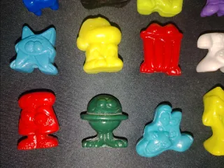 25 Gogos Crazy Bones Variados