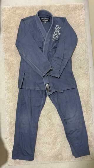 Kimono/Gi BJJ Venum Gris Talla A2,5
