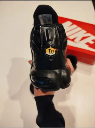 Zapatillas Nike TN Negras