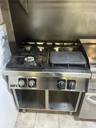 Cocina de gas Fagor 4 fuegos