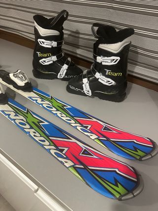 Esquís 130cm, Botas Niño y Bastones