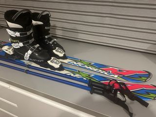 Esquís 130cm, Botas Niño y Bastones