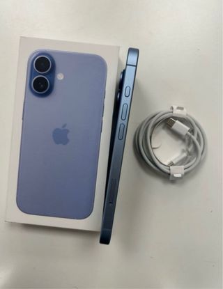 iPhone 17 Azul con Cable