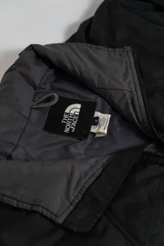 Chaqueta The North Face Negra Ligera