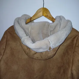 Parka con borreguito