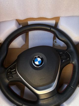 Volante BMW Serie 1 Negro con Costuras Rojas