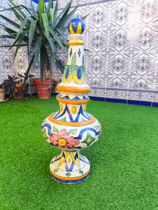 Pináculo Cerámica Pintada a Mano