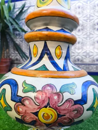 Pináculo Cerámica Pintada a Mano