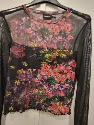 Blusa Desigual floral manga larga