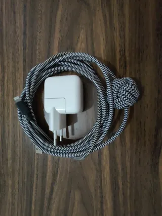 Cargador Apple 12W