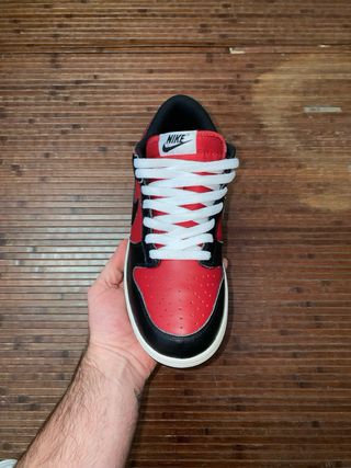 Nike Dunk Low Varsity ‘Bred’ released 2010