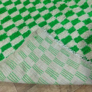 Alfombra Berber Cuadros Verde y Blanco