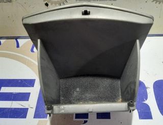 Kia 0k2fa64320 guantera carens 2.0 102896