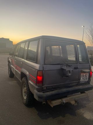 Isuzu Trooper 1988
