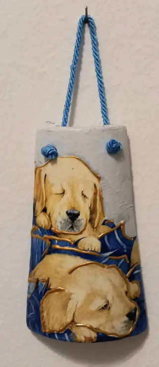 Tegola in coccio decorata cuccioli