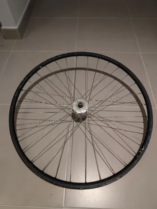 Ruota anteriore per bici da strada