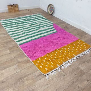 Alfombra Berber Lana Verde y Rosa