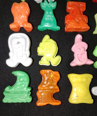 23 Gogos Crazy Bones Variados