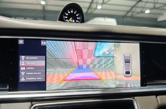 Porsche Panamera 4 Sport Turismo E-Hybrid - 2019