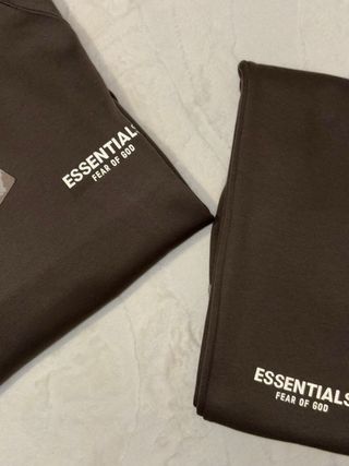 Chándal ESSENTIALS Marrón