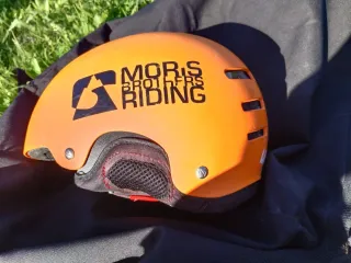 Equipo vela paramotor/parapente. Casco y silla