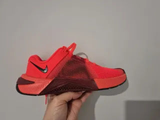 T36 Nike Metcom 10 rojas/naranjas