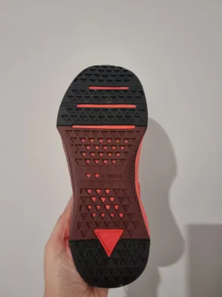 T36 Nike Metcom 10 rojas/naranjas