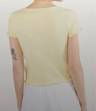 Camiseta amarilla manga corta